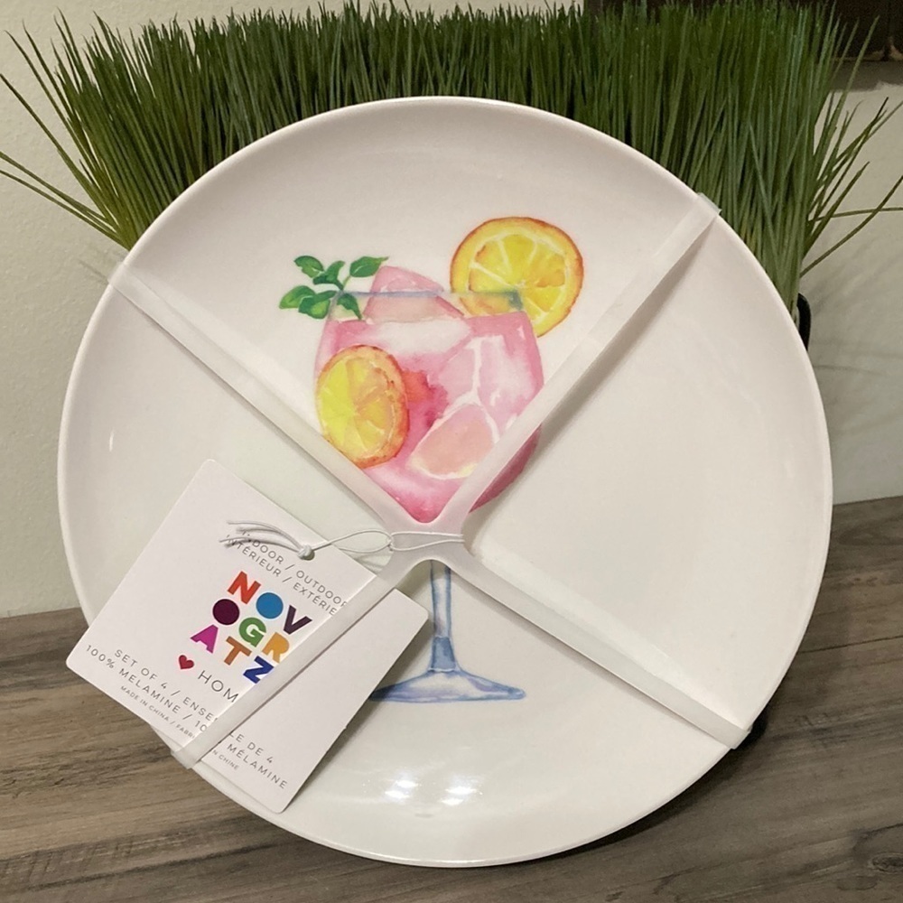 NEW Novogratz SET OF 4 COCKTAIL PARTY, APPETIZER, SALAD SNACK MELAMINE PLATES